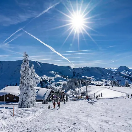 شقة In With Ski-in, Out *